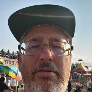 Meet your Posher, Mark